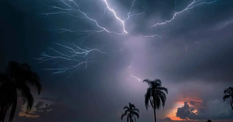 সারাদেশে বজ্রপাতে ১২ জনের মৃত্যু, গাইবান্ধায় একসঙ্গে ৪ জন নিহত