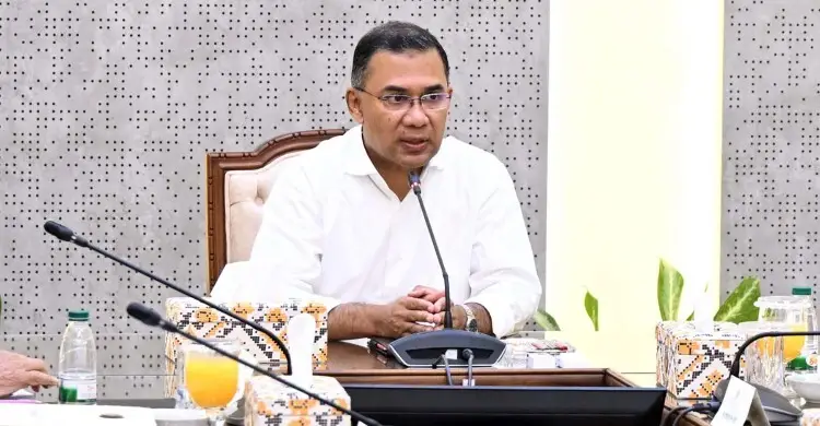 প্রধানমন্ত্রী নির্বাচনি ইশতেহার বাস্তবায়নে সচিবদের সহযোগিতা চেয়েছেন।