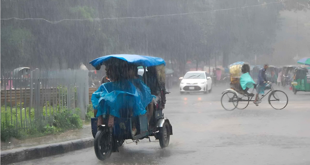 ঝড়-বৃষ্টির সতর্কতা: ঢাকাসহ সব বিভাগে আজ বজ্রসহ বৃষ্টির আভাস