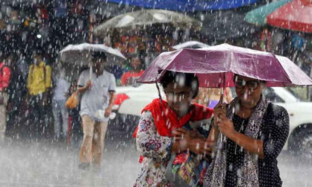 উত্তর বঙ্গোপসাগরে লঘুচাপ, দেশের বিভিন্ন এলাকায় বজ্রসহ বৃষ্টি সম্ভাবনা