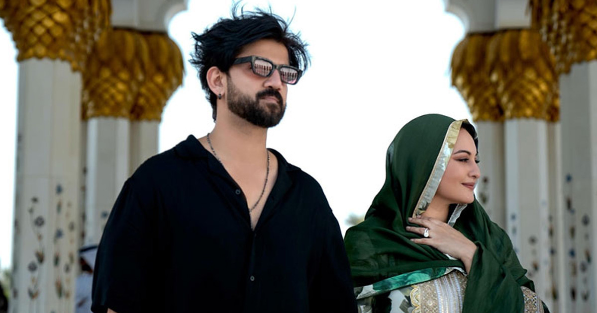 সোনাক্ষী স্বামীকে নিয়ে আরব আমিরাতে যে মসজিদটি ঘুরে দেখলেন