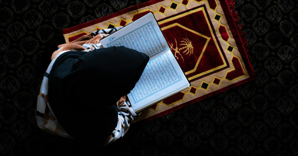 সৌদি নারীর রেকর্ড, ৭০ বছর বয়সে কোরআনের হাফেজ হন তিনি