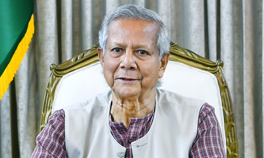 দেশ ছাড়ায় নিষেধাজ্ঞা চেয়ে ড. ইউনূসের বিরুদ্ধে আইনি নোটিশ