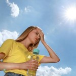 দাবদাহে বাড়ছে হিট স্ট্রোকের ঝুঁকি, জানুন লক্ষণ ও বাঁচার উপায়