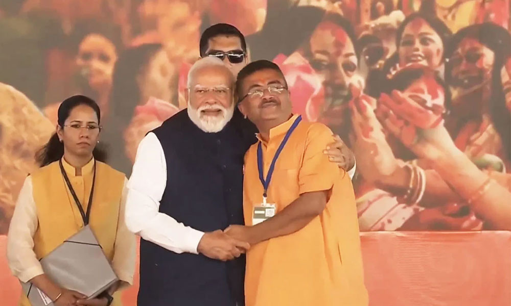 শপথ নিলেন মুখ্যমন্ত্রী শুভেন্দু, প্রথমবার পশ্চিমবঙ্গে বিজেপি সরকার গঠন-নতুন মন্ত্রিসভাও ঘোষণা