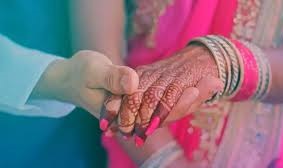 বিষপানে নবদম্পতির মৃত্যু, কারণ নিয়ে ধোঁয়াশা