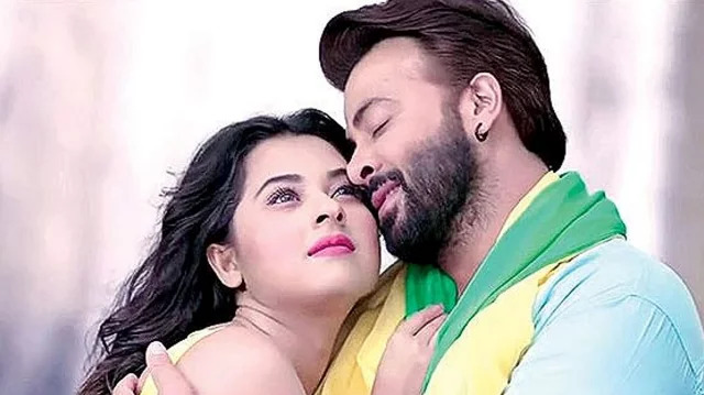 শাকিবের সাথে গোপন বিয়ের স্মৃতিতে ফিরলেন বুবলি
