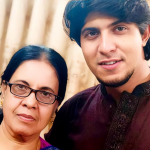 মা দিবসে আবেগঘন স্মৃতিচারণা তৌসিফ মাহবুবের: রক্তাক্ত অবস্থায়ও ছেলেকে নিতে ছুটে এসেছিলেন মা