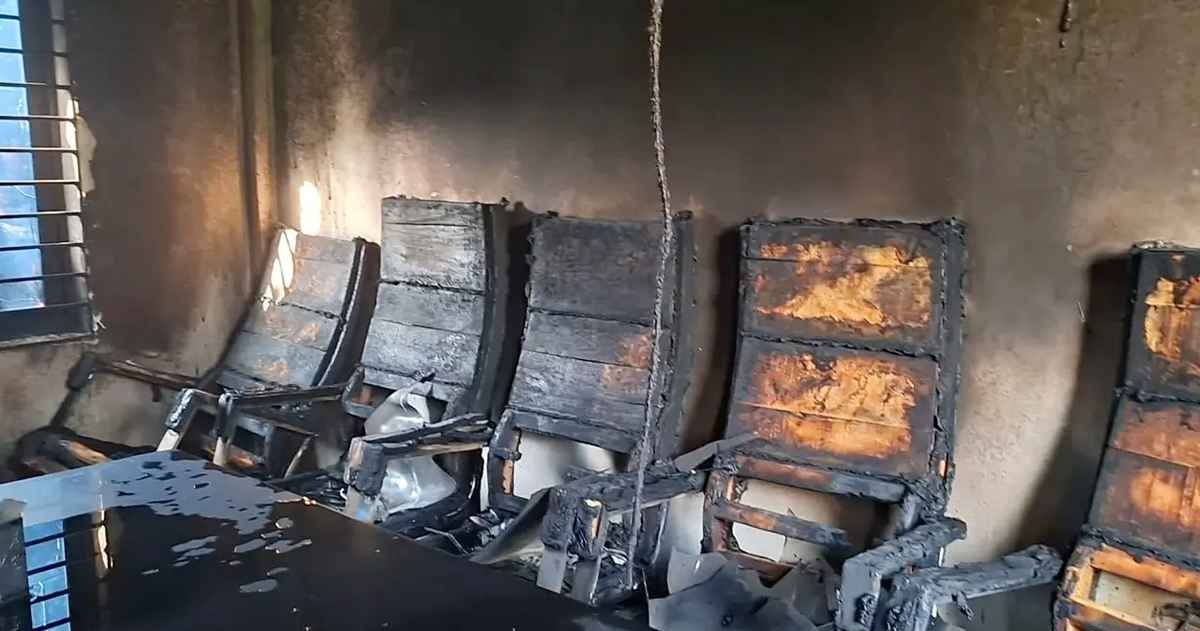 রূপগঞ্জে বিএনপি কার্যালয় লক্ষ্য করে পেট্রোল বোমা হামলা