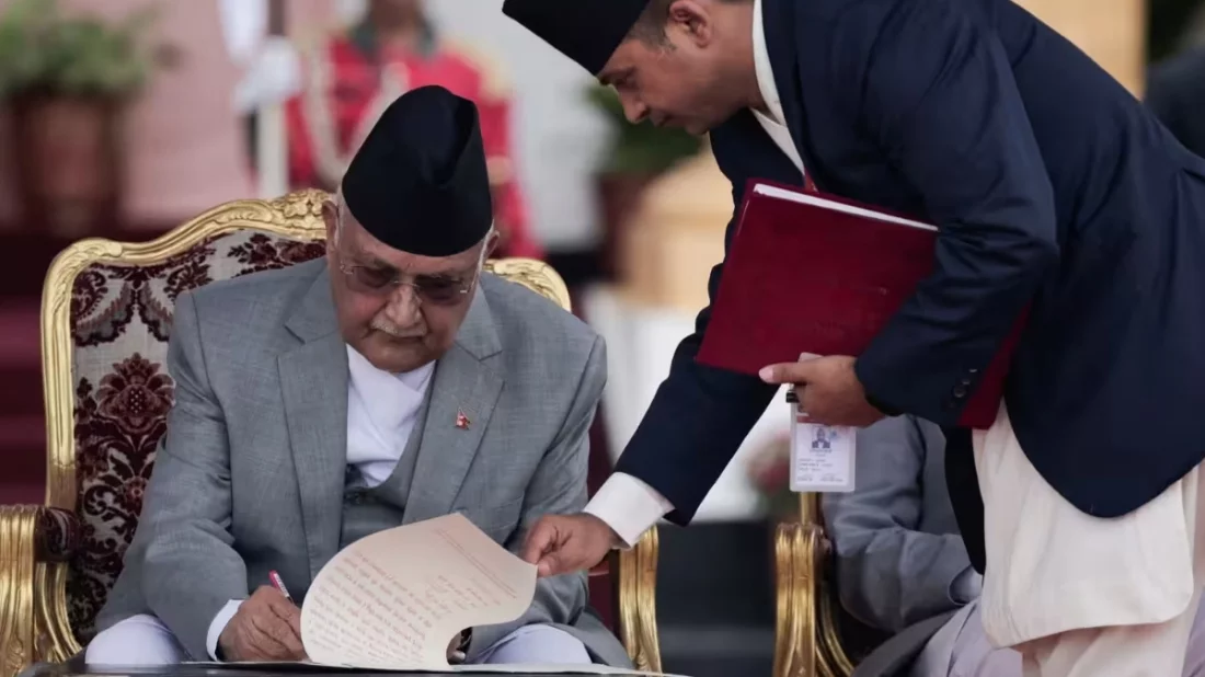 নেপালের প্রধানমন্ত্রী পদত্যাগের পর তাঁর কোনো হদিস মেলেনি
