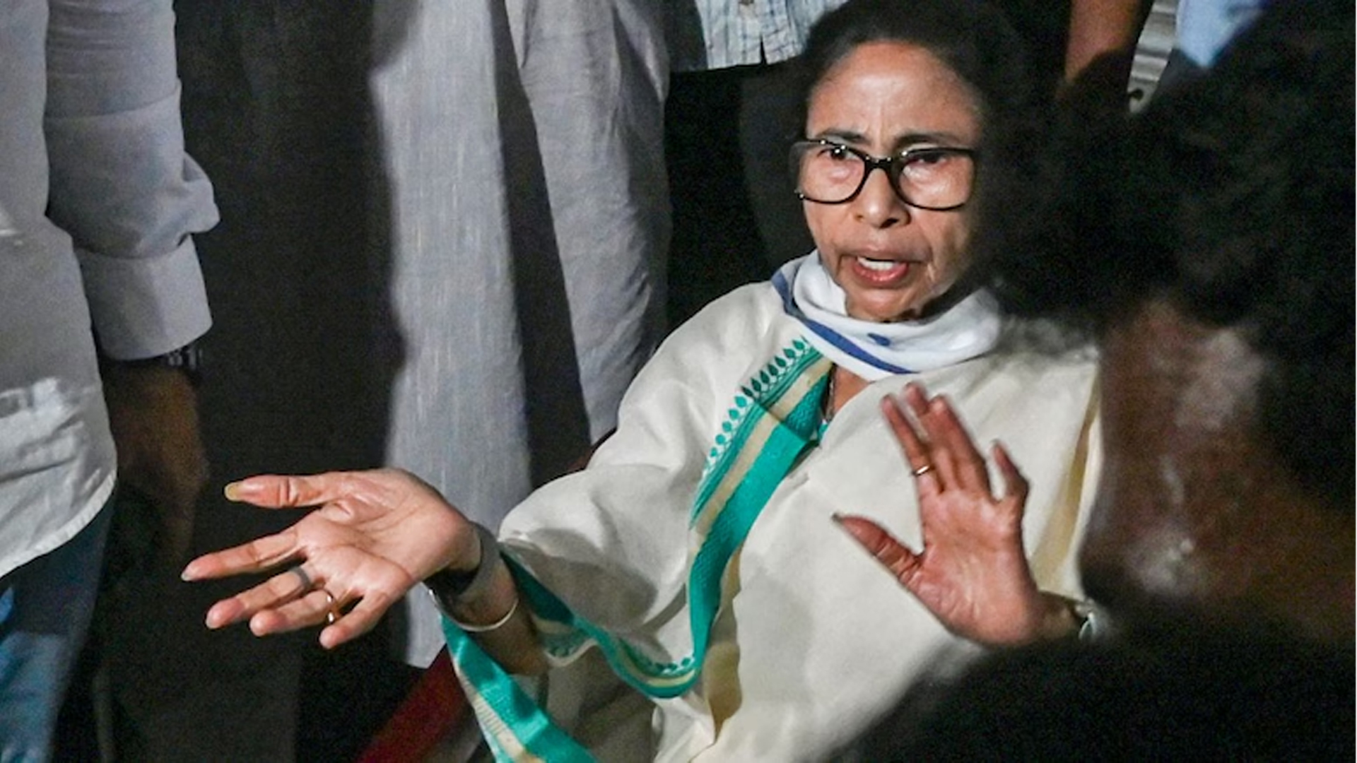 ভেঙে দেওয়া হলো পশ্চিমবঙ্গ বিধানসভা, শেষ মমতার দীর্ঘ শাসন