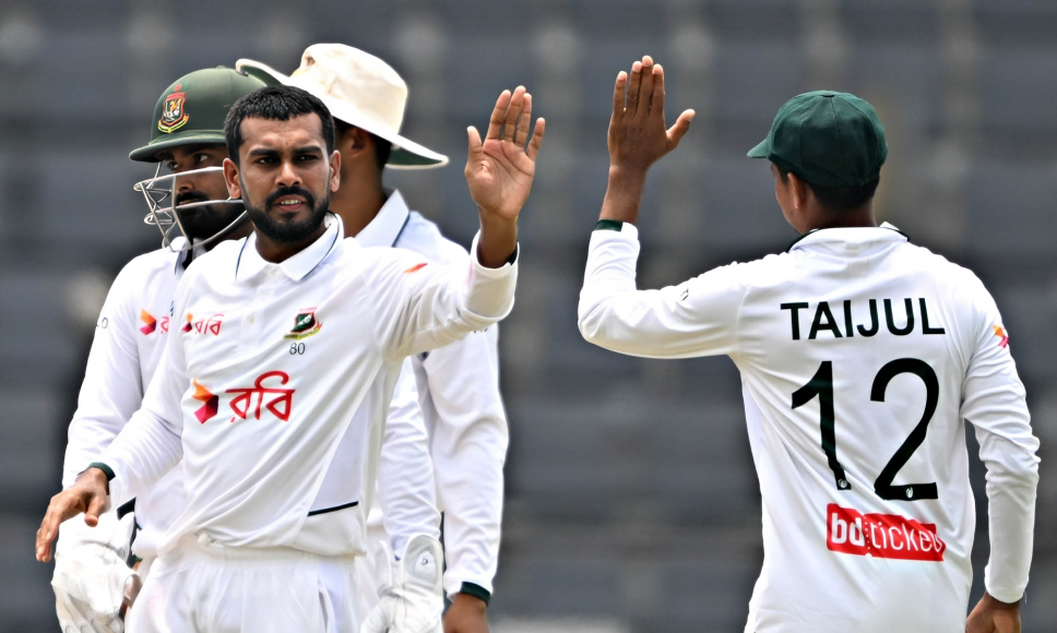 চতুর্থ দিনে লাঞ্চ বিরতিতে ম্যাচের নিয়ন্ত্রণ টাইগারদের হাতে!
