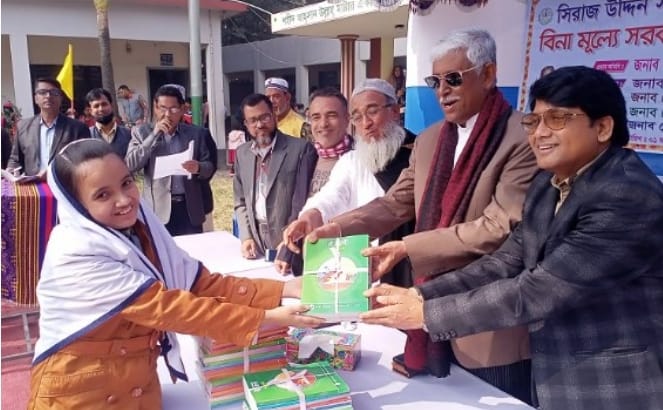 নতুন বই শিক্ষার্থীদের জন্য প্রধানমন্ত্রীর নতুন বছরের উপহার : আজমত উল্লা খান