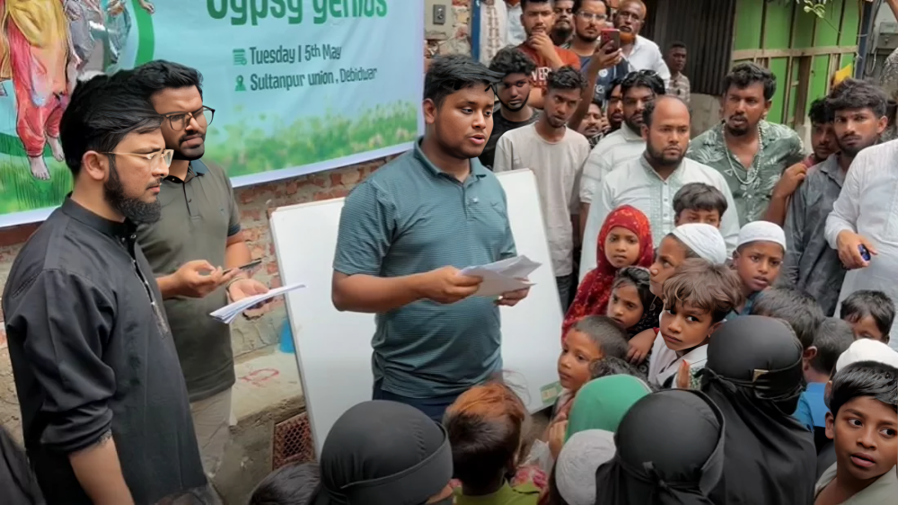 প্রথম মাসের বেতন বেদে শিক্ষার্থীদের জন্য দিলেন হাসনাত আব্দুল্লাহ