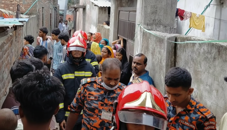নারায়ণগঞ্জে ভাড়া বাসায় বিস্ফোরণ, গুরুতর ৪