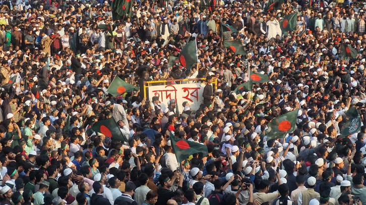 হাদি হত্যার বিচার: যে আল্টিমেটাম দেওয়ার পর শাহবাগ ছাড়লেন ছাত্র-জনতা