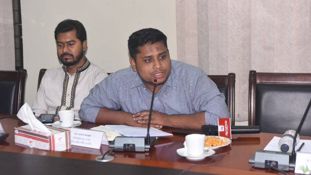 প্রশাসন এখন ন্যাশনাল কারেন্ট পার্টি হয়ে গেছে: হাসনাত আবদুল্লাহ