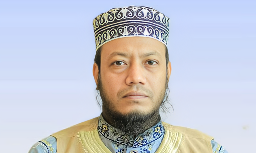 ডিসি বদলি নিয়ে মন্তব্য, এমপি আমির হামজাকে লিগ্যাল নোটিশ