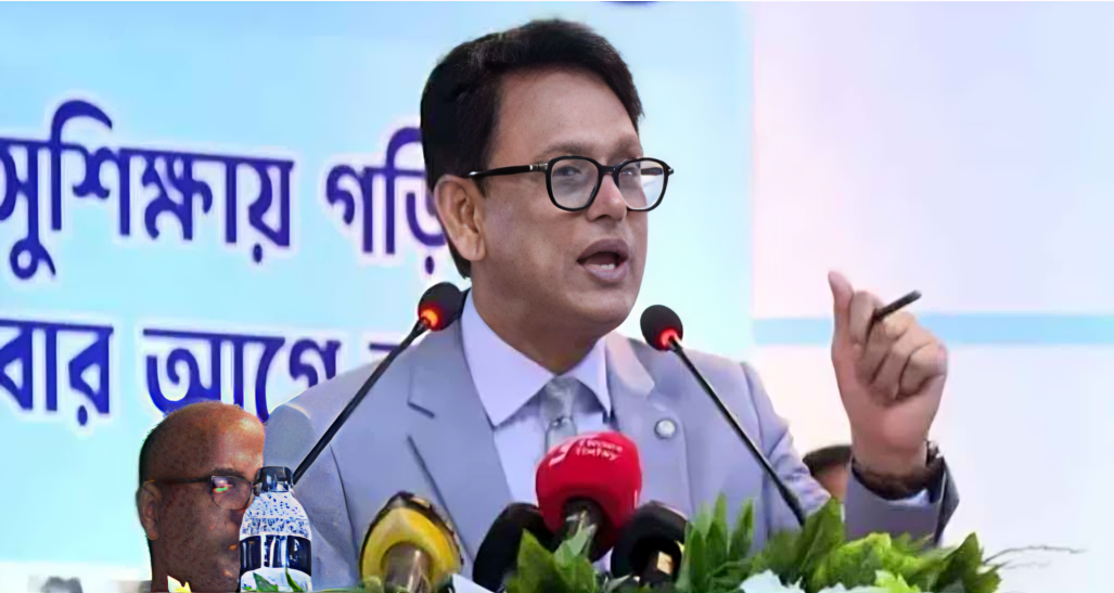 ২০২৭ সালের এসএসসি পরীক্ষা এগিয়ে ডিসেম্বরে নেওয়ার সিদ্ধান্ত শিক্ষামন্ত্রীর