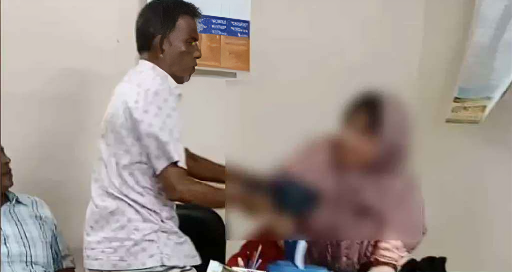 বিএনপি নেতার সঙ্গে মারামারি করা নারী শিক্ষক নন, এমপিও প্রদর্শক-সাময়িক বরখাস্ত