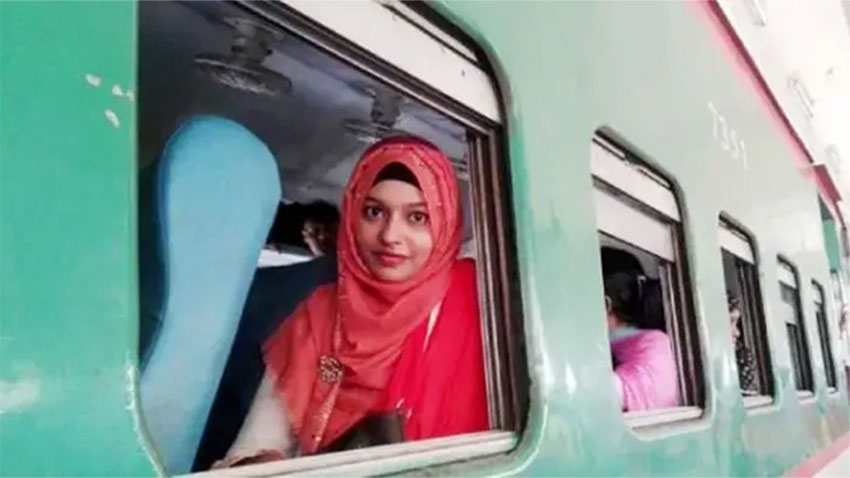 ঈদে নারীদের জন্য ট্রেনে আলাদা কামরা রাখার নির্দেশ!