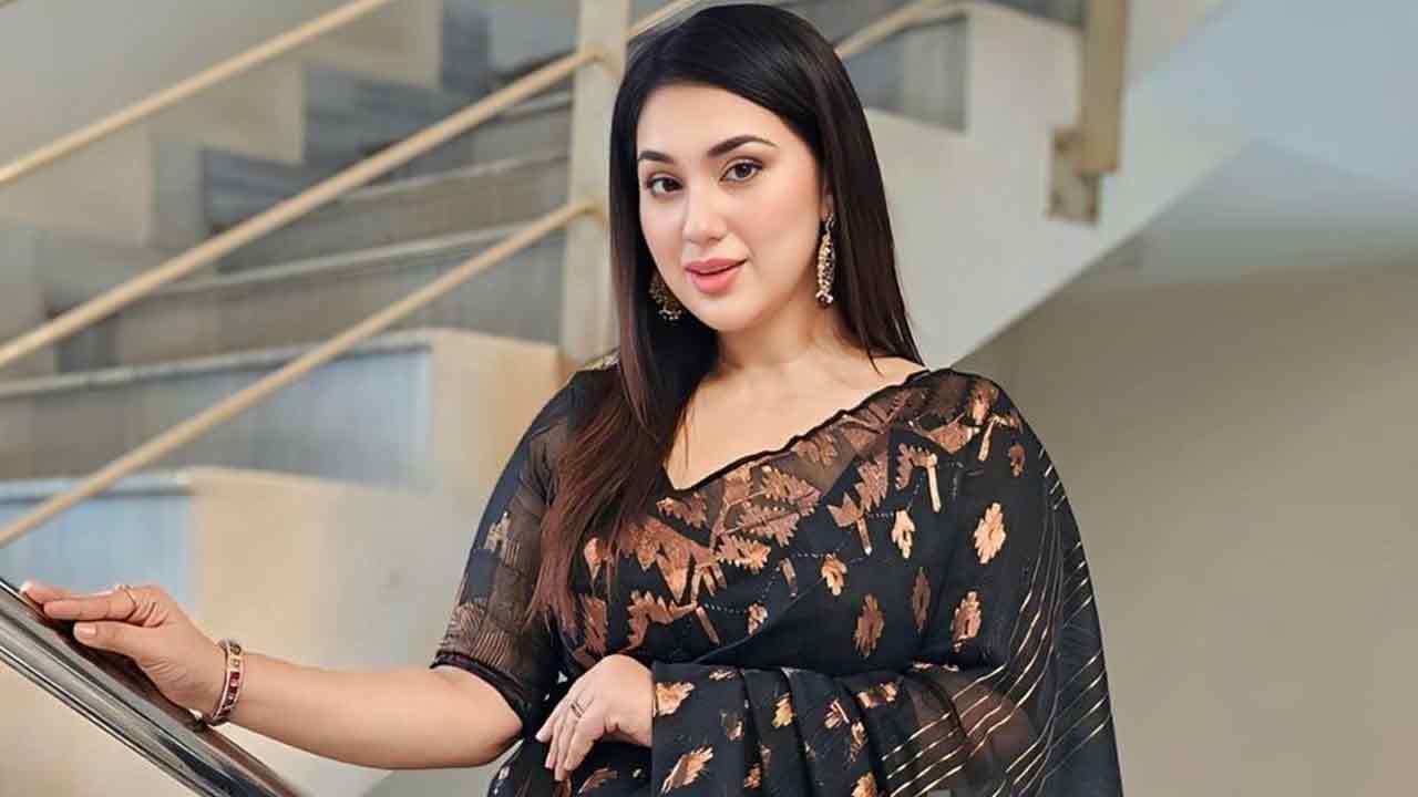 ঢালিউড এখন ডাস্টবিন: অপু বিশ্বাসের সরাসরি মন্তব্য