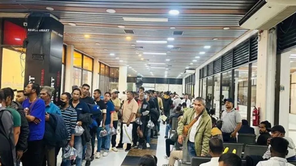লিবিয়া থেকে দেশে প্রত্যাবাসিত আরও ৩০৯ বাংলাদেশি