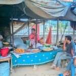 স্বাদে-সাশ্রয়ে মন জয় করছে মেলান্দহের পিয়াজু গুলগুলি