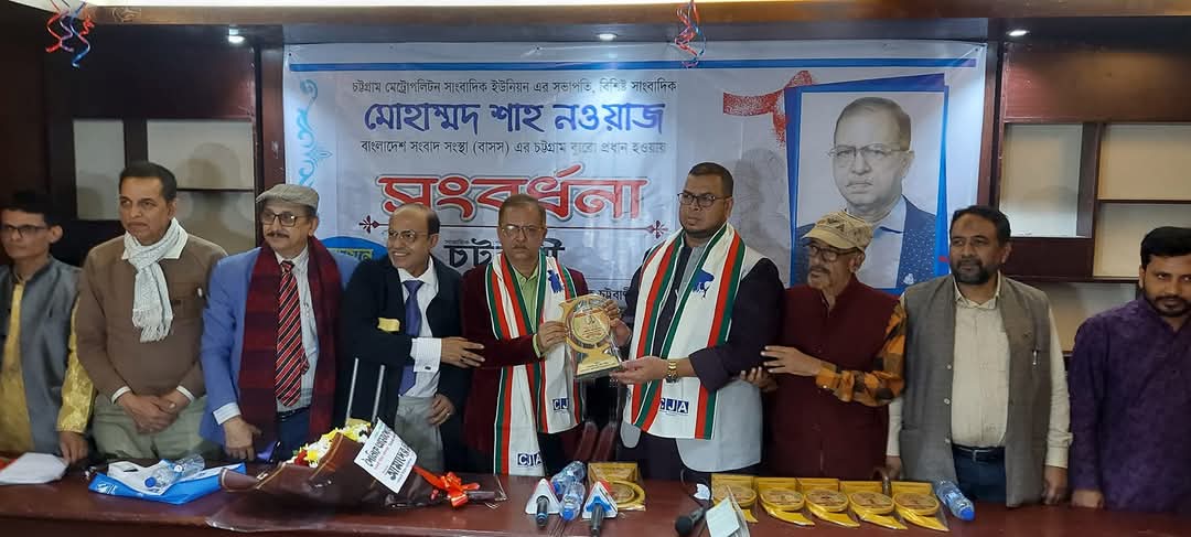 ‘মিডিয়াকে মাফিয়াদের কবল থেকে মুক্ত করে নতুন প্রজন্মের হাতে তুলে দেয়া প্রয়োজন’