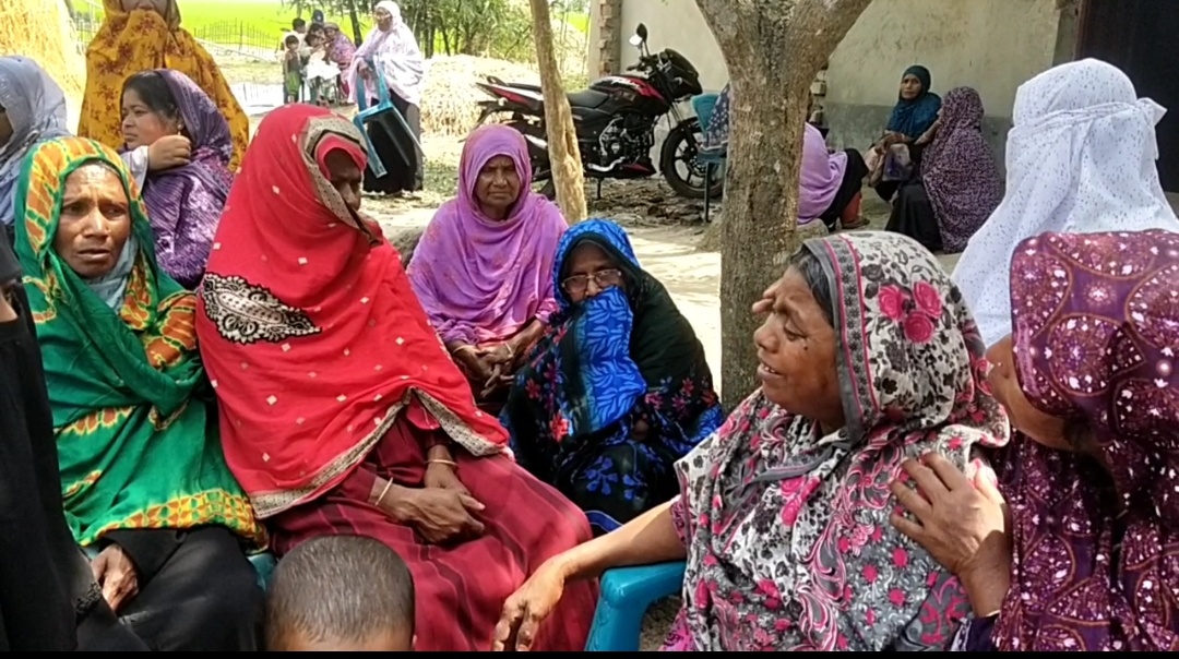 ঈদে বাড়ি ফেরা হলো না: সড়ক দুর্ঘটনায় প্রাণ গেল শিশুসহ দম্পতির