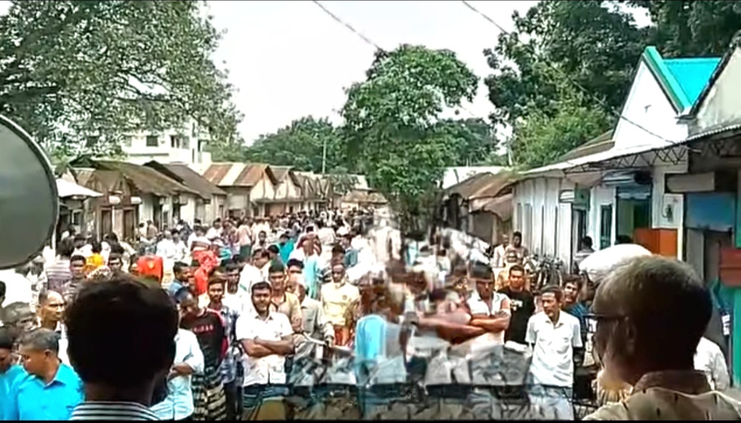শৈলকুপায় ন্যায্যমূল্যে সার দাবি ও সিন্ডিকেট বন্ধে হাটসভা ও মানববন্ধন