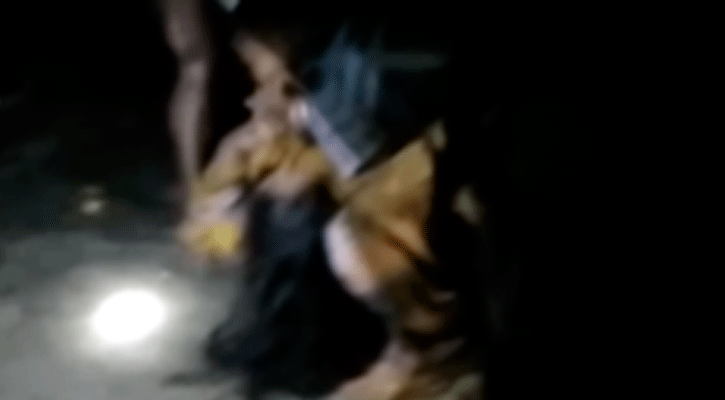 রাঙ্গাবালীতে তরুণীকে জোর করে তুলে নেওয়ার ভিডিও ভাইরাল, নেপথ্যে পিতা!
