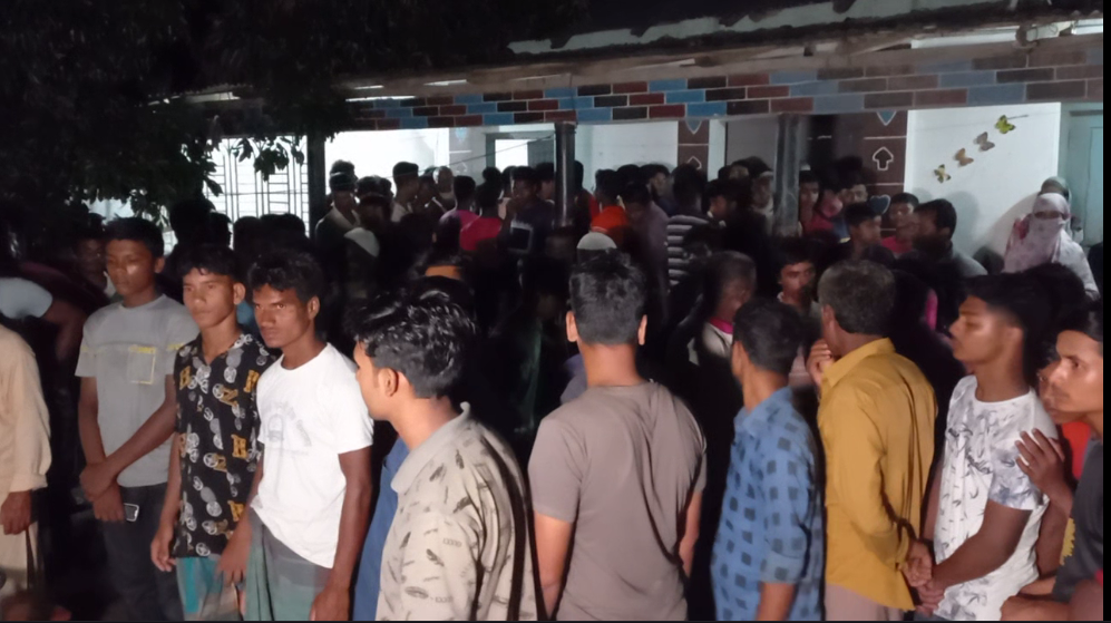 ছেলের চাকরি না হওয়ায় বাবার স্ট্রোকে মৃত্যু