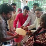 সুনামগঞ্জের দিরাইয়ের ভাটিপাড়া ইউনিয়নে দরিদ্রদের মধ্যে ভিজিএফ’র চাল বিতরণ