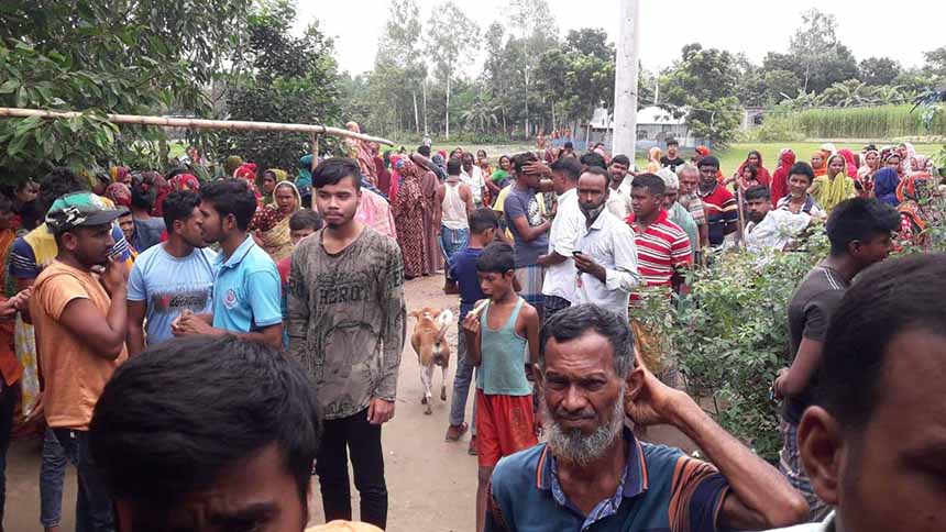 আক্কেলপুরে গৃহবধূর ঝুলন্ত মরদেহ উদ্ধার