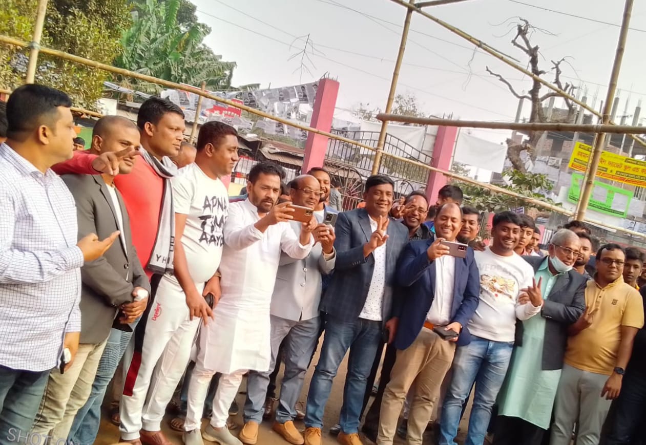 আশুলিয়া ইয়ারপুর ইউপি’র উপ-নির্বাচনের মাঠে নৌকার গণজোয়ার