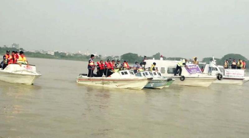 নিষেধাজ্ঞা অমান্য করে ইলিশ ধরায় ৫৯ জেলের দণ্ড