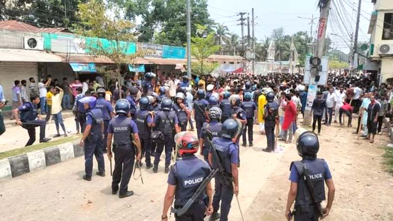 পটুয়াখালীতে বিএনপির জনসমাবেশে হামলা, সাংবাদিকসহ আহত ২৫