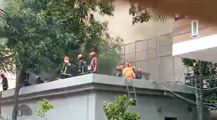 আগুন ছড়িয়ে পড়েছে পুলিশ সদর দপ্তরে
