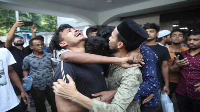 ১১ জনের মৃত্যুতে স্তব্ধ হাটহাজারীর খন্দকিয়া গ্রাম