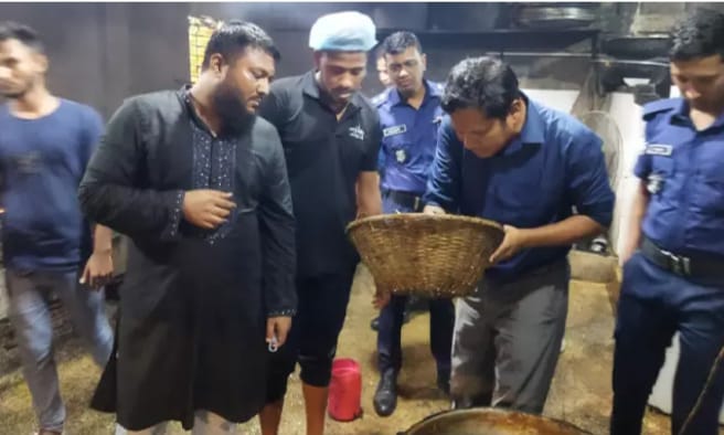 সুনামগঞ্জে দুই রেস্টুরেন্টকে ৫৭ হাজার টাকা জরিমানা