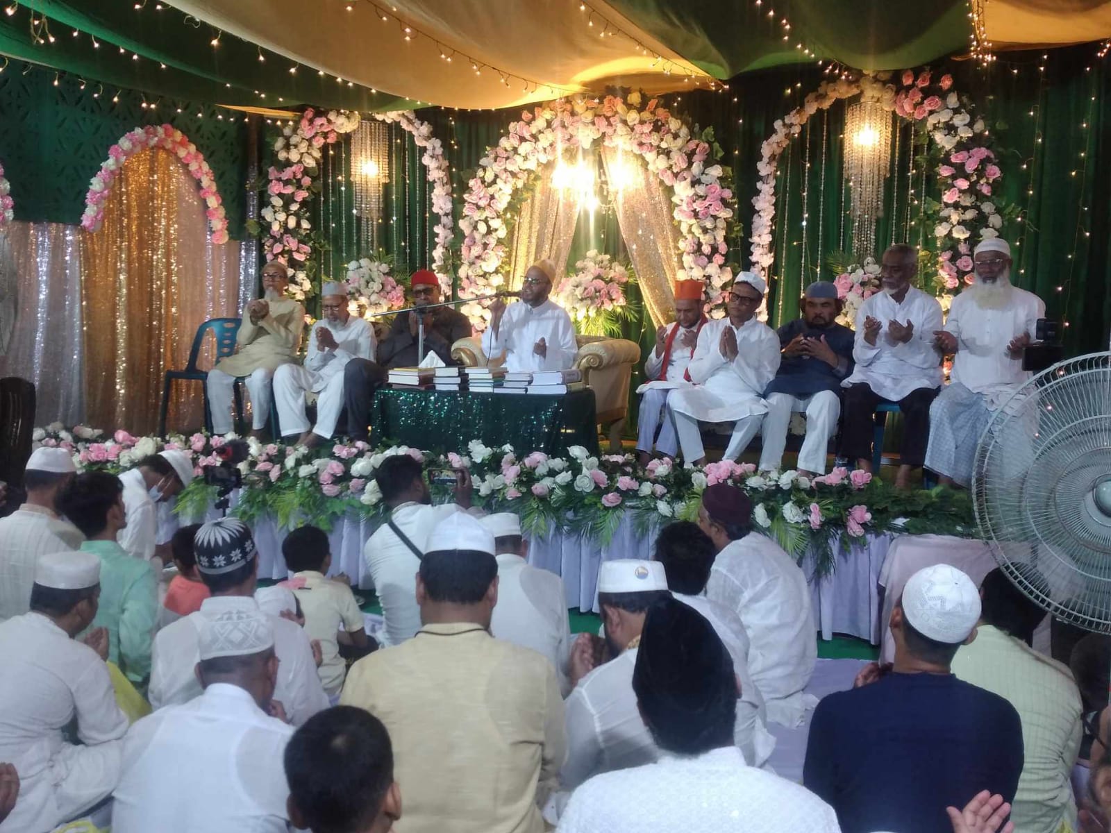 ঈদে মিলাদুন্নবী (সা.) উপলক্ষে লালবাগে আলোচনা ও মিলাদ মাহফিল অনুষ্ঠিত