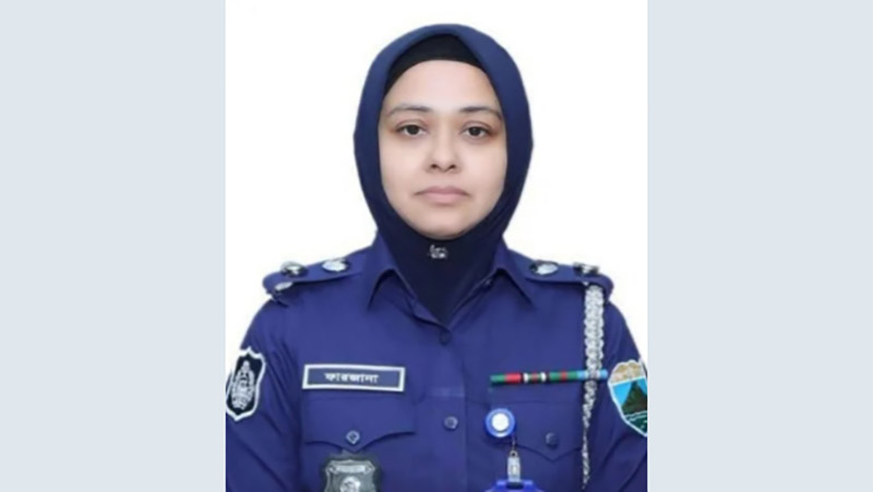 বরিশালের প্রথম নারী এসপি ফারজানা ইসলামের যোগদান