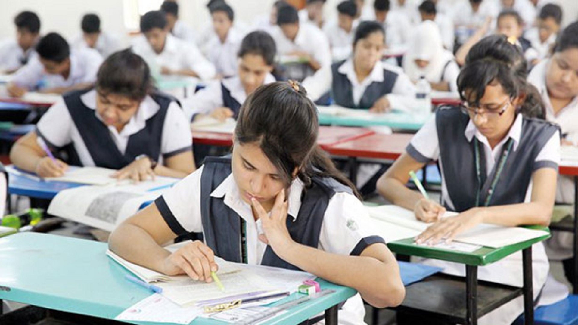 ১ অগাস্ট পর্যন্ত এইচএসসি পরীক্ষা স্থগিত