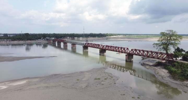 ভূরুঙ্গামারী সোনাহাট ব্রীজ দিয়ে ২০ দিন সকাল-সন্ধ্যা যানবাহন চলাচল বন্ধ ঘোষণা