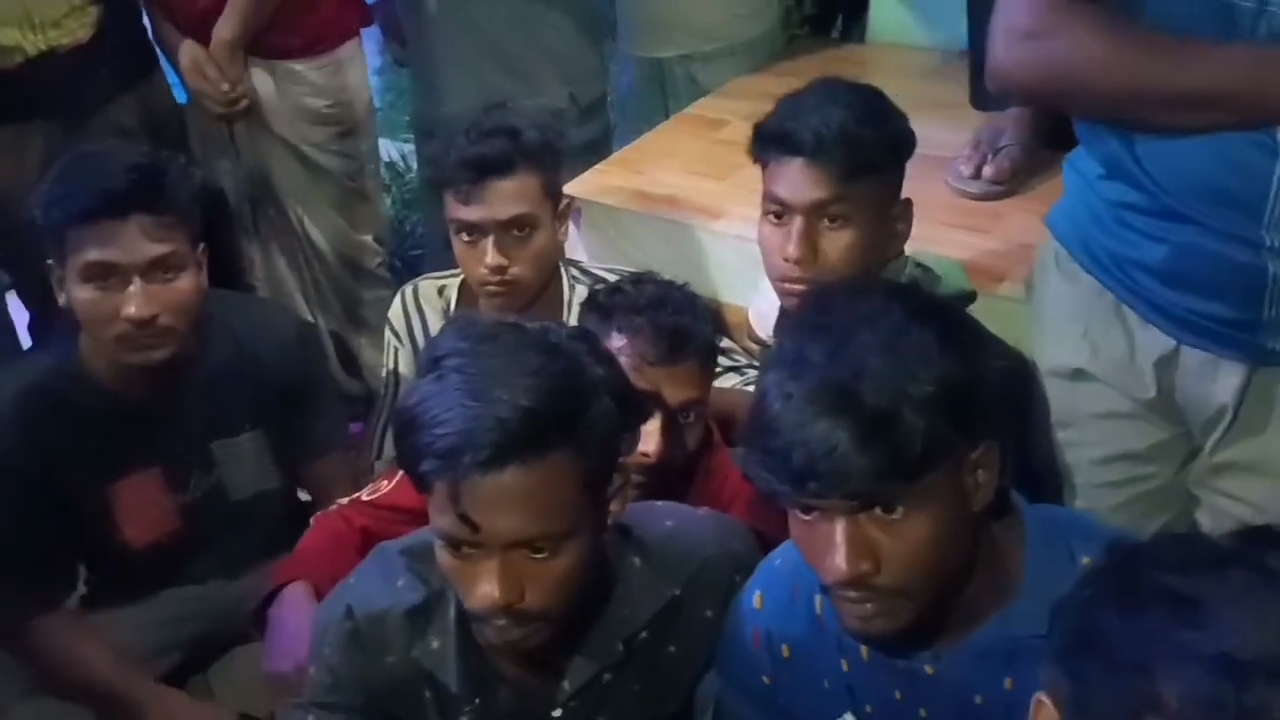 ডাকাতির গুজব রটিয়ে নির্মাণশ্রমিকদের গণপিটুনি