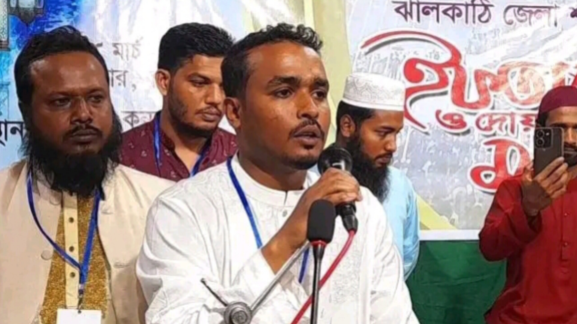 সময় এখন ঐক্যবদ্ধ হয়ে সবার সাথে মিলেমিশে কাজ করার: মশিউর রহমান