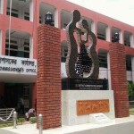 নরসিংদীতে জনদুর্ভোগ লাঘবে মাঠে নেমেছেন নতুন জেলা প্রশাসক