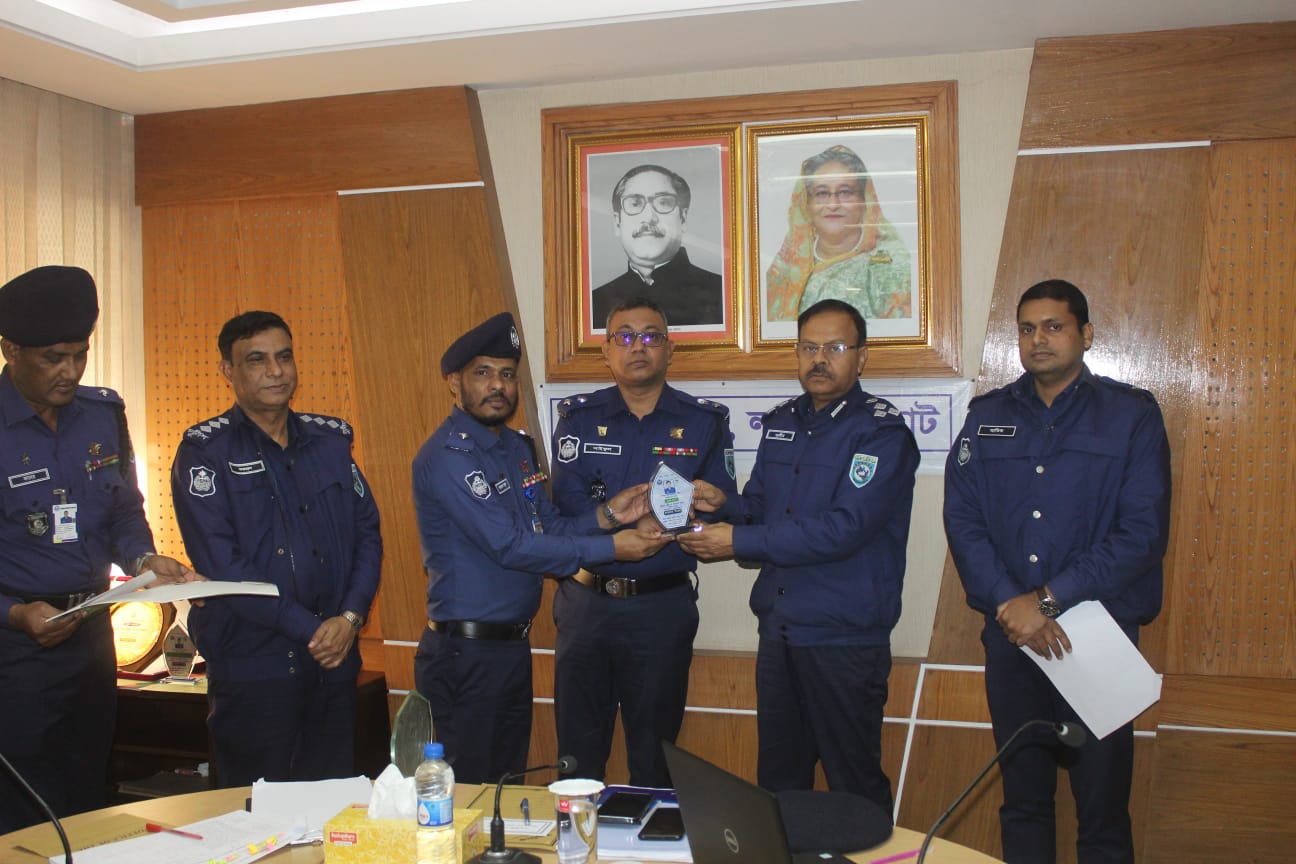 আবারও লালমনিরহাট জেলায় শ্রেষ্ঠ ওসি গোলাম রসুল
