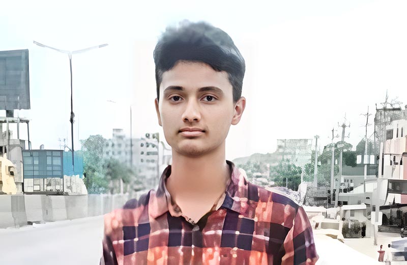 পীরগাছায় ট্রেনের ধাক্কায় কিশোরের মৃত্যু